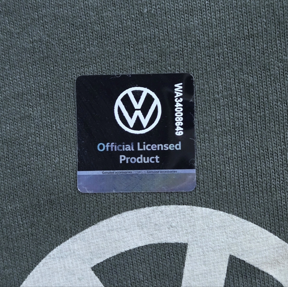 Changes Volkswagon🚗 "Bigfoot👣 Chillin'" Graphic Tee👕 - NWT - Picture 8 of 13